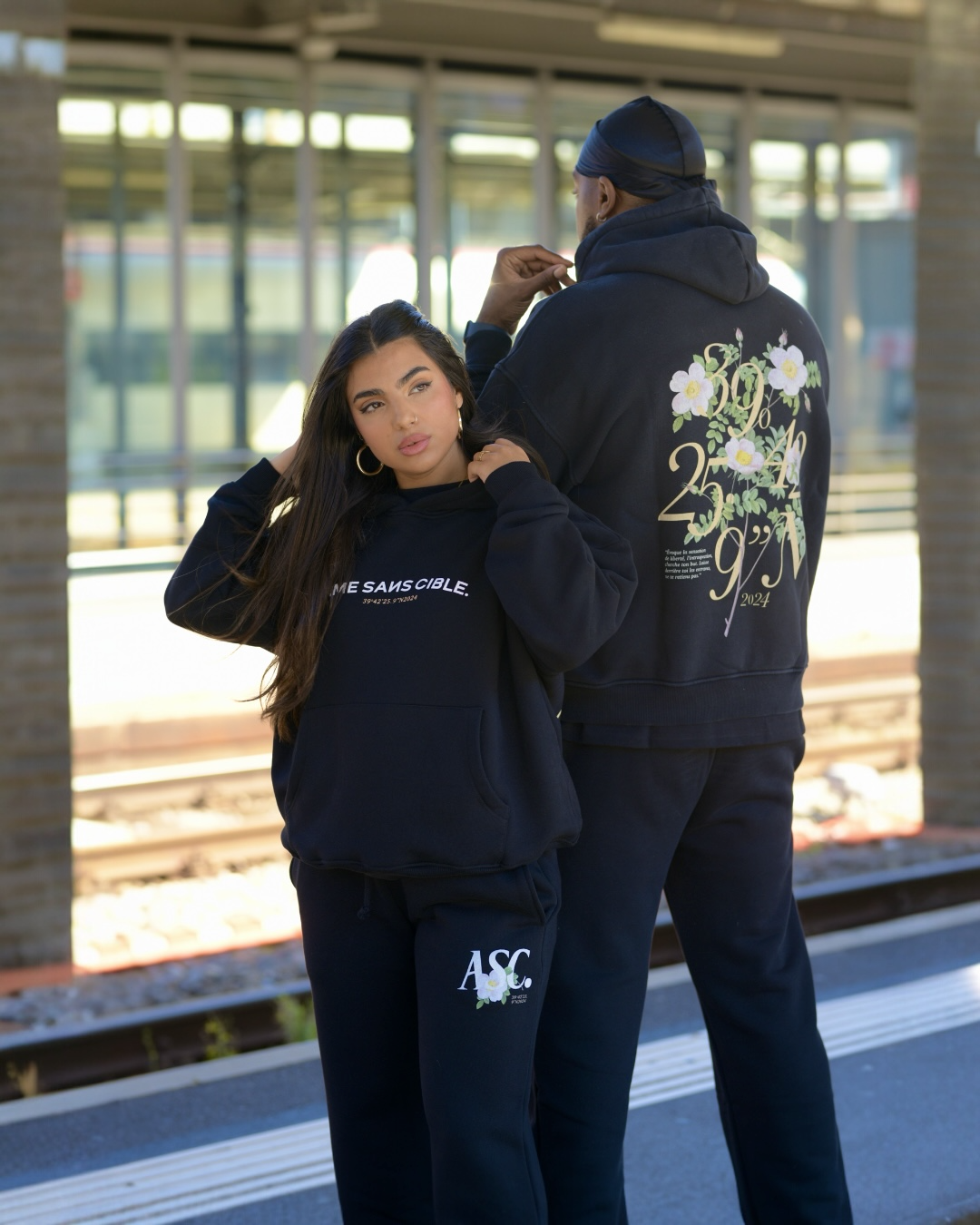 ÂME COMPLÈTE – FULL SET (HOODIE + PANTALON + TEE offert)